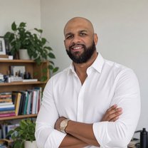 Mr. Wright, Houston real estate agent